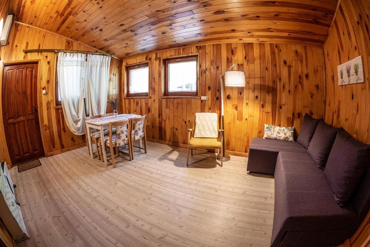 AURA Grotniki Hotel Grotniki  Buitenkant foto
